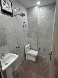 Image of 850 Sq.ft 2 BHK Builder Floor for rent in Vivek Vihar, New Delhi for Rs. 28000