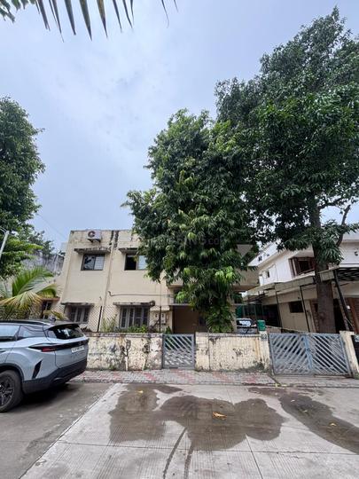 Manekbaug Bunglow 1 Main Image 1