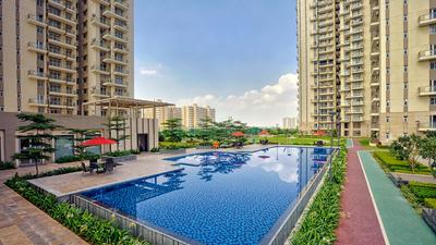 Swimming Pool Adani Oyster Sector 102 1400 Sqft BHK Flat For Sale