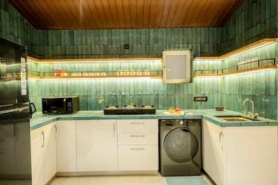 Kitchen Image of 1800 Sq.ft 3 BHK Apartment / Flat for rent in Shreeji Sadan Residency, Zadeshwar Bharuch for Rs. 17500