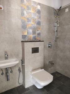 Common Bathroom Image of 960 Sq.ft 2 BHK Apartment / Flat for sale in MK Gracia, Andheri West Mumbai for Rs. 24700000