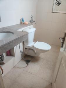 Bathroom Image of 2244 Sq.ft 3.5 BHK Apartment / Flat for sale in Gurgaon One 84, Sector 84 Gurgaon for Rs. 30000000