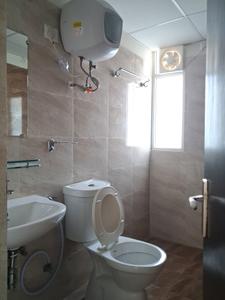 Common Bathroom Image of 1375 Sq.ft 3 BHK Apartment / Flat for sale in Amrapali Crystal Homes Phase 1, Sector 76 Noida for Rs. 16000000