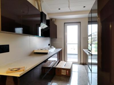 Kitchen Image of 2800 Sq.ft 4 BHK Builder Floor for sale in Ansal Api Esencia, Sector 67 Gurgaon for Rs. 28000000