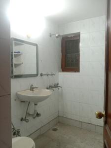 Common Bathroom Image of 2500 Sq.ft 3 BHK Builder Floor for rent in Vasant Kunj New Delhi for Rs. 90000