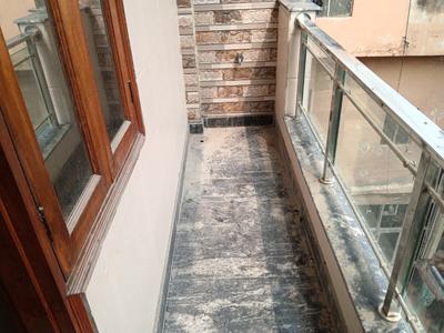 Balcony Image of 750 Sq.ft 2 BHK Builder Floor for rent in Preet Vihar New Delhi for Rs. 20000
