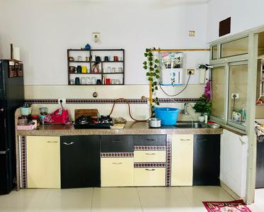 Kitchen Image of 2280 Sq.ft 3 BHK Apartment / Flat for rent in Adani The Meadows, Shantigram Ahmedabad for Rs. 35000