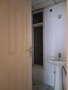 Common Bathroom Image of 1150 Sq.ft 2.5 BHK Apartment / Flat for sale in Supertech Cape Town, Sector 74 Noida for Rs. 12000000