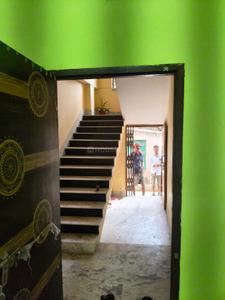 Balcony Image of 600 Sq.ft 2 BHK Independent House for rent in South Dum Dum Kolkata for Rs. 12000