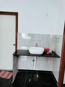 Bathroom Image of 1200 Sq.ft 2 BHK Independent House for rent in Kodipalya Bengaluru for Rs. 21500