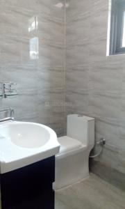 Common Bathroom Image of 490 Sq.ft 2 BHK Apartment / Flat for sale in Uttam Nagar New Delhi for Rs. 2175000