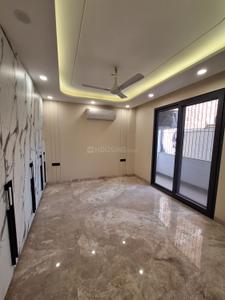 Hall Image of 1999 Sq.ft 3 BHK Builder Floor for sale in Mansarover Garden New Delhi for Rs. 45000000