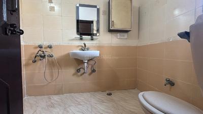 Bathroom Image of 1600 Sq.ft 3 BHK Apartment / Flat for sale in Devika Apartments, Vaishali Ghaziabad for Rs. 15500000