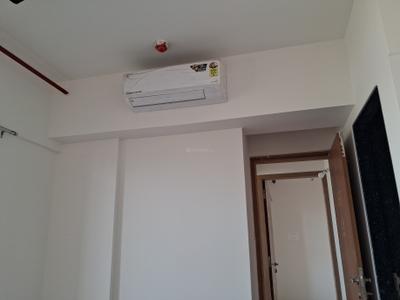 Bedroom Image of 950 Sq.ft 2 BHK Apartment / Flat for rent in Gera Planet Of Joy IV, Upper Kharadi Pune for Rs. 35000