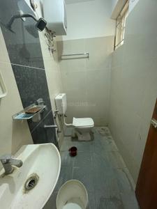 Bathroom Image of 600 Sq.ft 1 BHK Apartment / Flat for rent in Whitefield Bengaluru for Rs. 18000