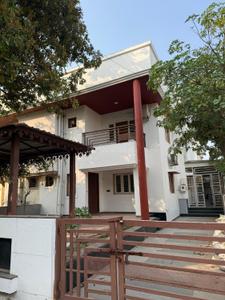 Image of 3000 Sq.ft 3 BHK Villa for rent in Savaliya Madhuvan Bungalows, Shilaj, Ahmedabad for Rs. 50000