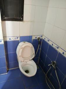 Comet Common Bathroom 3
