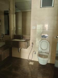 Bathroom Image of 2100 Sq.ft 2 BHK Apartment / Flat for sale in Lokhandwala Minerva, Worli Mumbai for Rs. 100000000
