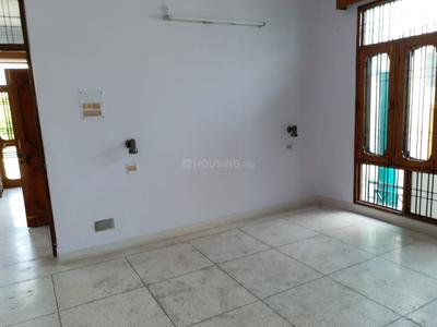 Bedroom Image of 1700 Sq.ft 2 BHK Builder Floor for rent in Gomti Nagar Lucknow for Rs. 22000
