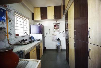 Kitchen Image of 945 Sq.ft 2 BHK Apartment / Flat for sale in Ghatlodiya Ahmedabad for Rs. 5500000