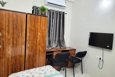 Bedroom Image of 300 Sq.ft 1 RK Apartment / Flat for rent in Vijay Nagar Indore for Rs. 10500