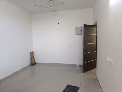Living Room Image of 1513 Sq.ft 3 BHK Apartment / Flat for rent in Indosam 75, Sector 75 Noida for Rs. 38000