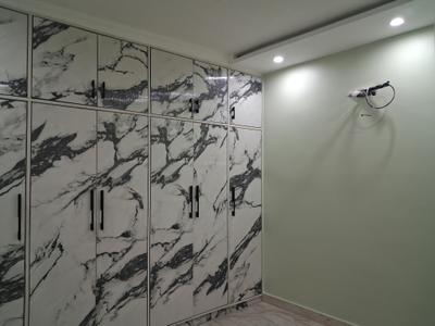 Bedroom Image of 910 Sq.ft 2 BHK Builder Floor for sale in Ramesh Nagar New Delhi for Rs. 11000000