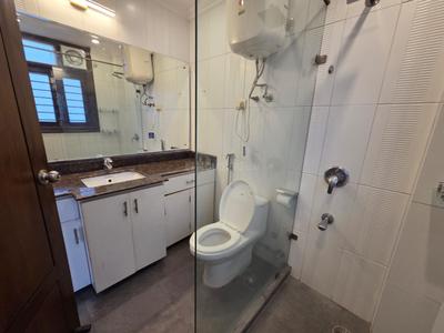 Image of 2700 Sq.ft 3 BHK Builder Floor for sale in Gulmohar Enclave, Gulmohar Park, New Delhi for Rs. 110000000