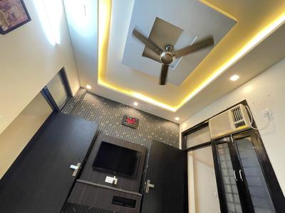 Hall Image of 1000 Sq.ft 2 BHK Builder Floor for sale in Mansarover Garden New Delhi for Rs. 12000000