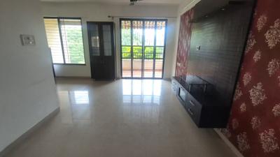 Living Room Image of 1080 Sq.ft 2 BHK Apartment / Flat for rent in Kolte Patil Margosa Heights, Mohammed Wadi Pune for Rs. 22500
