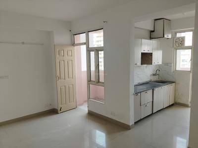 Living Room Image of 1150 Sq.ft 2.5 BHK Apartment / Flat for rent in Supertech Cape Town, Sector 74 Noida for Rs. 29800