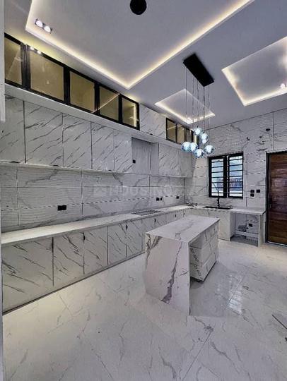 Bandstand Bathroom 1