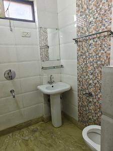 Image of 700 Sq.ft 2 BHK Builder Floor for rent in Paschim Vihar, New Delhi for Rs. 30000