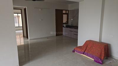Living Room Image of 2000 Sq.ft 3 BHK Apartment / Flat for rent in Motherland Magnate Legend, Vaishno Devi Circle Ahmedabad for Rs. 22000
