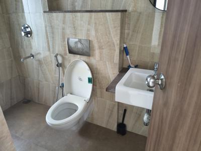 Image of 960 Sq.ft 2 BHK Apartment / Flat for rent in Lodha Amara, Kolshet, Thane for Rs. 38000