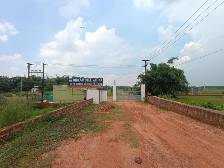 DIBYAJYOTEE VATIKA  Main Image 1