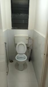 Bathroom Image of 590 Sq.ft 1 BHK Apartment / Flat for rent in Siddheshwar Nagar Cooperative Housing Society, Tingre Nagar Pune for Rs. 18000