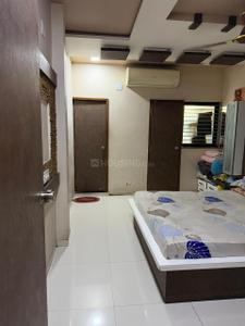 Bedroom Image of 1250 Sq.ft 2 BHK Apartment / Flat for rent in Maninagar Ahmedabad for Rs. 25000