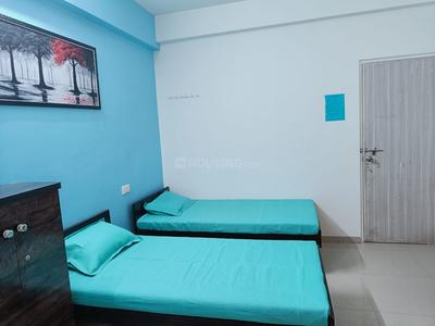 Bedroom Image of Boy&#x27;s Pg In Alkapuri, Chikuwadi.(9712206100) in Old Padra Road, Vadodara