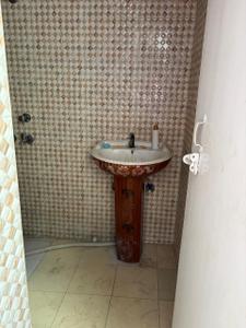 Image of 700 Sq.ft 1 BHK Builder Floor for rent in Sector 19, Noida for Rs. 17525