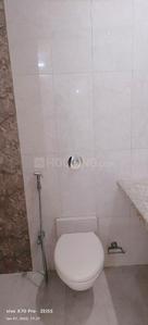 Bathroom Image of 800 Sq.ft 2 BHK Apartment / Flat for sale in Nahar Amrit Shakti, Powai Mumbai for Rs. 22500000