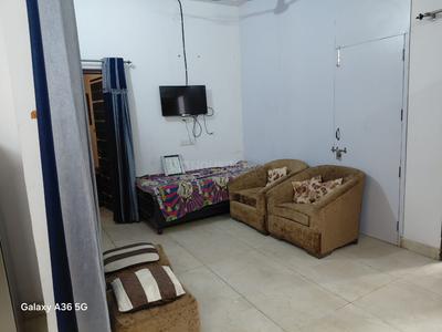 Hall Image of 750 Sq.ft 1 BHK Builder Floor for rent in Sector 15 Gurgaon for Rs. 28000