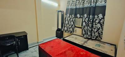 Bedroom Image of 2 room pg for boys 21k in Karol Bagh, New Delhi