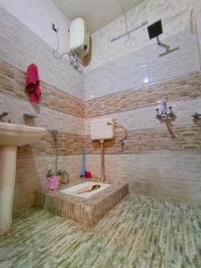 Bathroom Image of 997 Sq.ft 2 BHK Apartment / Flat for sale in Vaishali Nagar Jaipur for Rs. 10200000