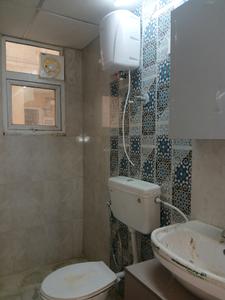 Common Bathroom Image of 750 Sq.ft 2 BHK Apartment / Flat for sale in Signature Global The Millennia 3, Sector 37D Gurgaon for Rs. 7400000