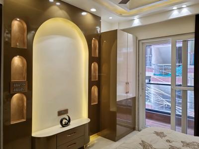 Bedroom Image of 1300 Sq.ft 4 BHK Apartment / Flat for sale in Hans Builders Floor, Uttam Nagar New Delhi for Rs. 13000000