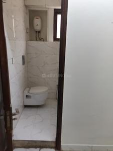 Image of 1200 Sq.ft 2 BHK Apartment / Flat for rent in DDA Flats Sarita Vihar, Sarita Vihar, New Delhi for Rs. 48000
