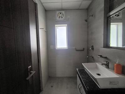 Image of 3312 Sq.ft 3 BHK Apartment / Flat for rent in Parx Laureate, Sector 108, Noida for Rs. 85000