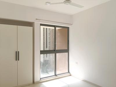 Bedroom Image of 900 Sq.ft 2 BHK Apartment / Flat for rent in Lodha Splendora Riverview, Kasarvadavali Thane for Rs. 28000