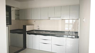 Kitchen Image of 950 Sq.ft 2 BHK Apartment / Flat for rent in Kohinoor Sportsville, Maan Pune for Rs. 32000